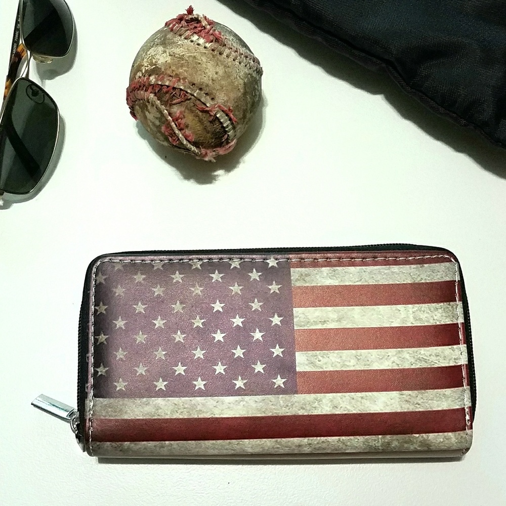 Vintage Flag Print Faux Leather Wallet